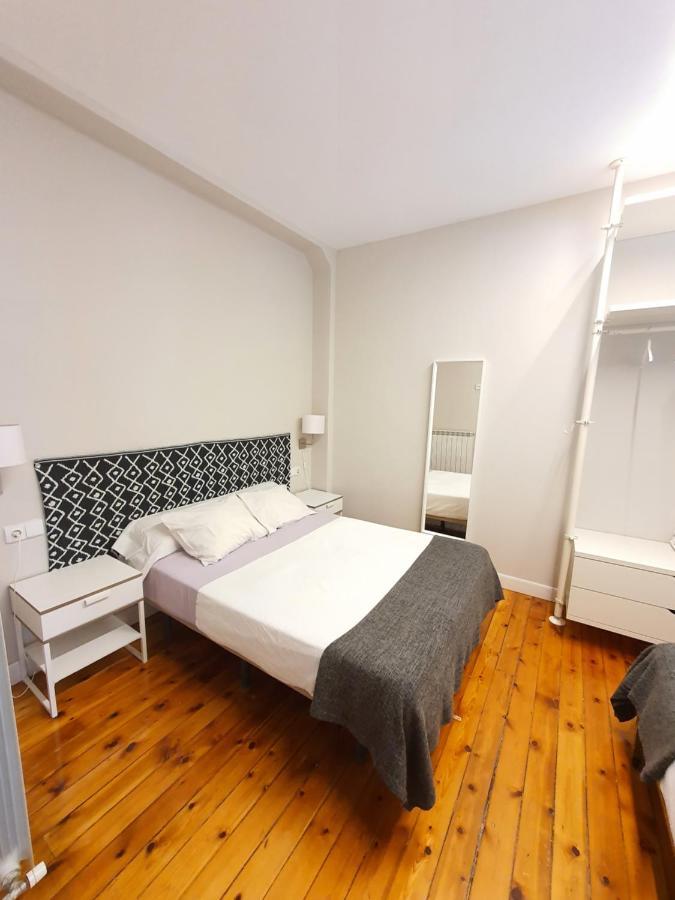 Navas I Apartment Пампона Екстериор снимка